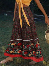 Load image into Gallery viewer, Black Floral Print ,Bohemian Pleated Skirt ,Boho Maxi Skirts