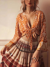 Load image into Gallery viewer, Wild Floral ,Short Kimono ,Bikini Boho Cover-ups