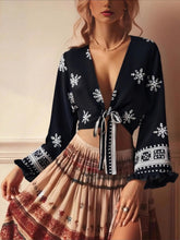 Load image into Gallery viewer, Wild Floral Print ,Boho Kimono,Bikini Cover-ups