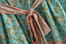 Load image into Gallery viewer, Green Floral Print ,Bohemian Robe,Boho Kimono