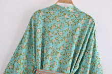 Load image into Gallery viewer, Green Floral Print ,Bohemian Robe,Boho Kimono