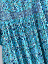 Load image into Gallery viewer, Green Floral Print ,Batwing Sleeve ,Boho Dress