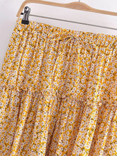 Load image into Gallery viewer, Bohemian Mini Skirts,Boho Skirt,Yellow Flower Print