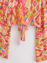 Load image into Gallery viewer, Wild Floral Print ,Short Kimono ,Bikini Cover-ups