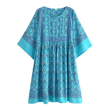 Load image into Gallery viewer, Green Floral Print ,Batwing Sleeve ,Boho Dress