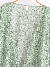 Load image into Gallery viewer, Wild Floral Print ,Short Kimono ,Bikini Cover-ups