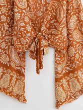 Load image into Gallery viewer, Wild Floral ,Short Kimono ,Bikini Boho Cover-ups