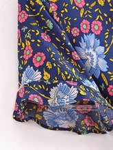 Load image into Gallery viewer, Lace-up Floral,Bohemian Shirt ,Boho Blusas