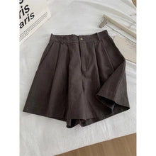 Load image into Gallery viewer, Boho Linen Blend Pleated Shorts Wide Leg Shorts with Pockets