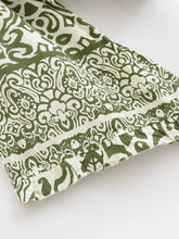 Load image into Gallery viewer, Wild Floral ,Short Kimono ,Bikini Boho Cover-ups