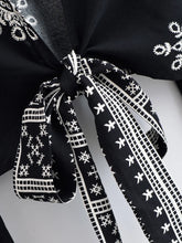 Load image into Gallery viewer, Wild Floral Print ,Boho Kimono,Bikini Cover-ups