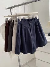 Load image into Gallery viewer, Boho Linen Blend Pleated Shorts Wide Leg Shorts with Pockets