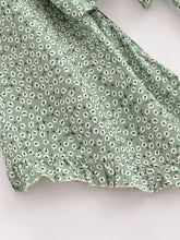 Load image into Gallery viewer, Wild Floral Print ,Short Kimono ,Bikini Cover-ups