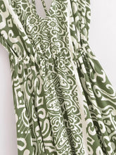 Load image into Gallery viewer, Geometric Print , Backless Sexy Maxi Dress ,Boho Dress