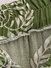 Load image into Gallery viewer, Wild Floral Print ,Short Pants with Pockets, Boho Shorts