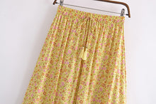 Load image into Gallery viewer, Yellow floral print , Bohemian skirt , Boho Maxi Skirt