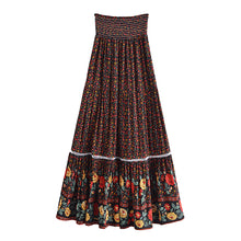 Load image into Gallery viewer, Black Floral Print ,Bohemian Pleated Skirt ,Boho Maxi Skirts