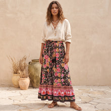 Load image into Gallery viewer, Black Floral Print，Bohemian Skirt，Boho Maxi Skirt
