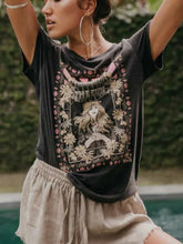 Load image into Gallery viewer, Boho Tees,Vintage T shirt ,Beautiful Queen
