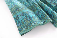 Load image into Gallery viewer, Bohemian Robe ,Boho Kimono,Floral Print
