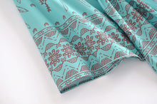 Load image into Gallery viewer, Green Floral Print，Gypsy robe Kimono
