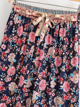 Load image into Gallery viewer, Floral Print Two Piece Suits  2 Pieces Boho Sets
