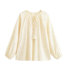 Load image into Gallery viewer, Daisy Floral Embroidery, Linen Cotton Shirts ,Boho Blusas
