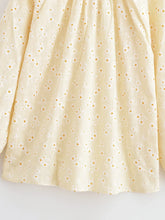 Load image into Gallery viewer, Daisy Floral Embroidery, Linen Cotton Shirts ,Boho Blusas
