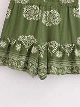 Load image into Gallery viewer, Wild Floral Print ,Short Pants with Pockets, Boho Shorts
