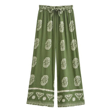 Load image into Gallery viewer, Purple Floral , Wide Leg Pants with Pockets ,Vacation Boho Pant
