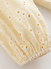 Load image into Gallery viewer, Daisy Floral Embroidery, Linen Cotton Shirts ,Boho Blusas
