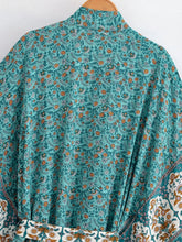 Load image into Gallery viewer, Wild Flower Print ,Batwing Sleeve Beach Bohemian Kimono,Boho Bikini Cover-ups
