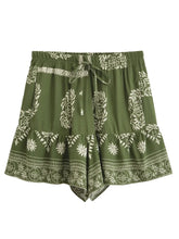 Load image into Gallery viewer, Wild Floral Print ,Short Pants with Pockets, Boho Shorts
