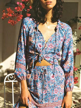Load image into Gallery viewer, Boho Blouse, Vintage shirts,Floral print
