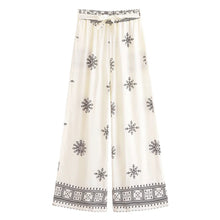 Load image into Gallery viewer, Purple Floral , Wide Leg Pants with Pockets ,Vacation Boho Pant
