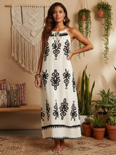 Load image into Gallery viewer, Backless Sexy ,Maxi Dress With Pockets,Summer Boho Dress
