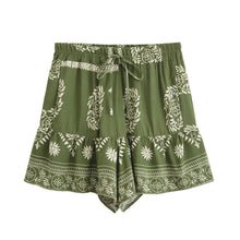 Load image into Gallery viewer, Wild Floral Print ,Short Pants with Pockets, Boho Shorts
