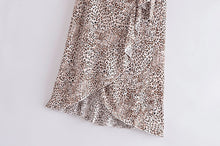 Load image into Gallery viewer, Leopard print ，Bohemian Maxi Skirt，Boho skirts
