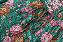 Load image into Gallery viewer, Floral print ,Bohemian  maxi dresses,Boho Sundress
