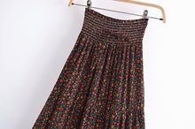 Load image into Gallery viewer, Black Floral Print ,Bohemian Pleated Skirt ,Boho Maxi Skirts
