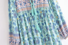 Load image into Gallery viewer, Bird Floral print，Bohemian Maxi dress，Boho sundress
