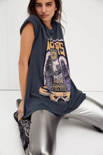 Load image into Gallery viewer, Boho Tees,Vintage T shirt ,statue floral print
