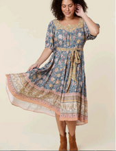 Load image into Gallery viewer, Bohemian Midi Dress ,Beachwear Lady, Happie Dresses Robe
